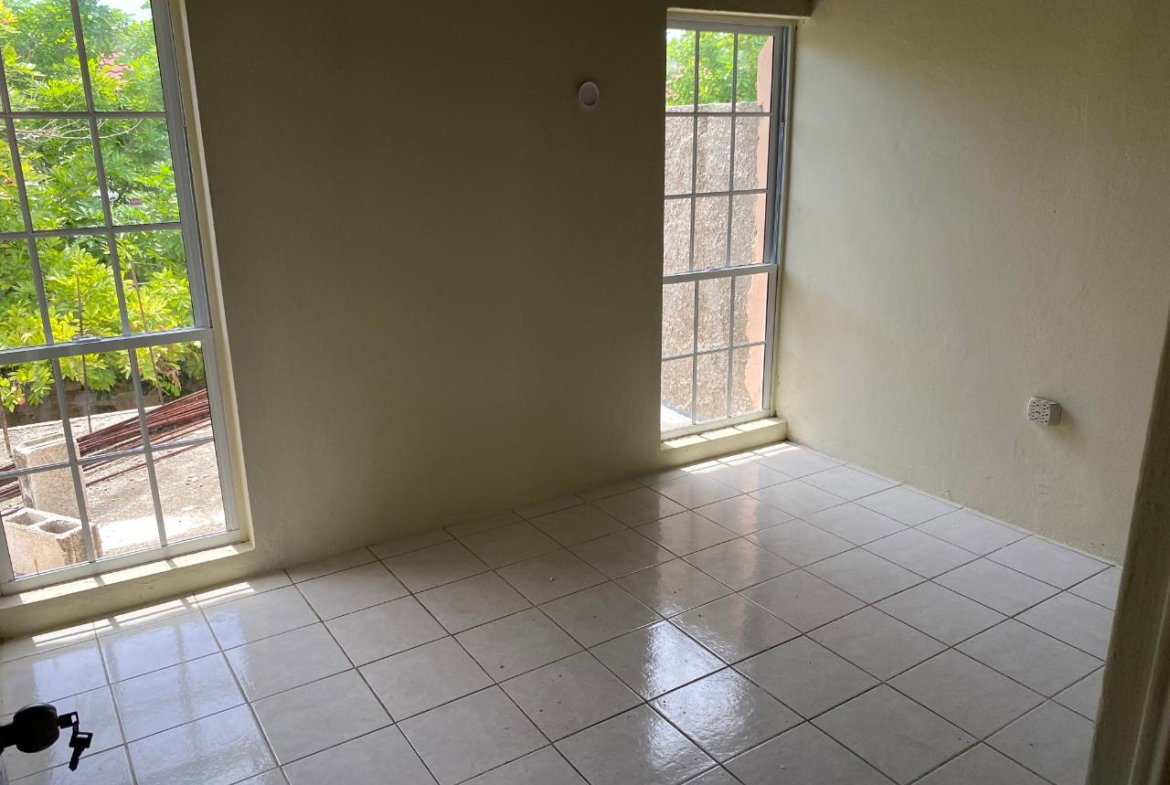 Thirteenth image of 193 Canal Drive in Bridgeport, St. Catherine, Jamaica - property is For Rent