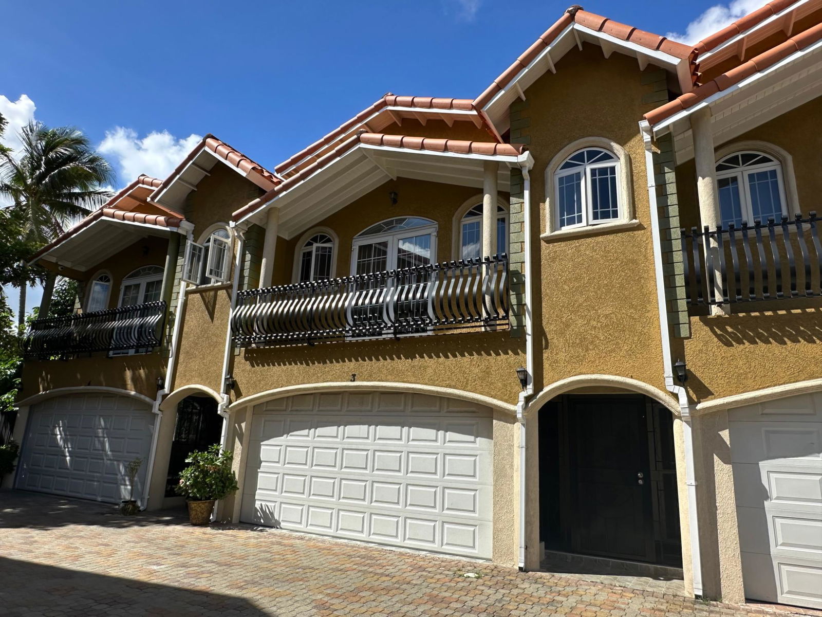 Spacious-4-Bedroom-Townhouse-for-Rent-in-Gated-Community-Kingston-6 Second image of 3-24 Paddington Terrace in Kingston 6, St. Andrew, Jamaica - property is For Rent
