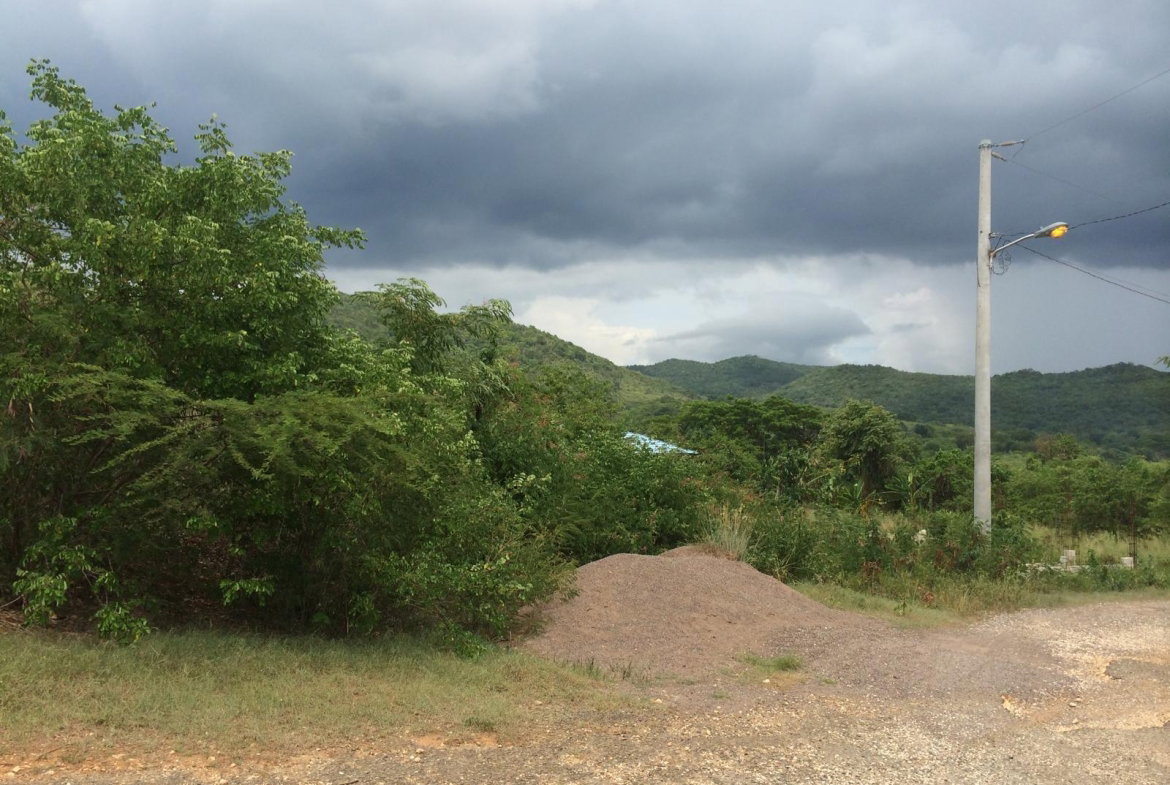 First image of 48 Mackville Drive in Old Harbour, St. Catherine, Jamaica - property is For Sale