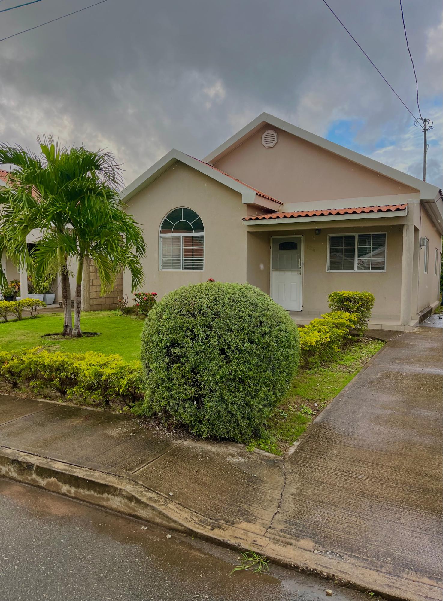Spacious-Family-Home-for-Rent-in-Caymanas-Country-Club-Jamaica Second image of 124- Caymanas Country Club Est in Spanish Town, St. Catherine, Jamaica - property is For Rent