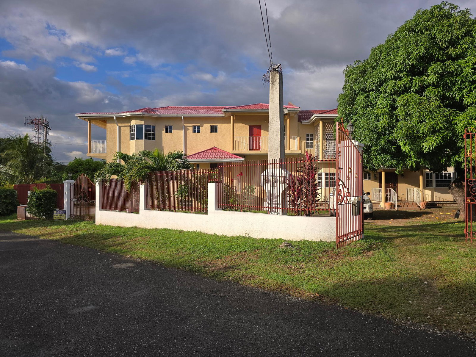 Second image of 1/gnd Fl-8 South Hopefield Ave in Kingston 6, St. Andrew, Jamaica - property is For Rent
