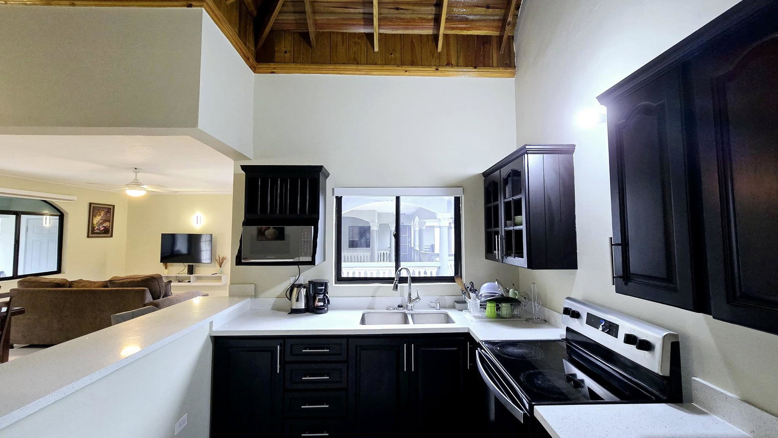 Stunning-2-Bedroom-Apartment-for-Rent-in-Ironshore-Montego-Bay Fifteenth image of 7-224 Patterson Avenue, Ironsho in Ironshore, St. James, Jamaica - property is For Rent