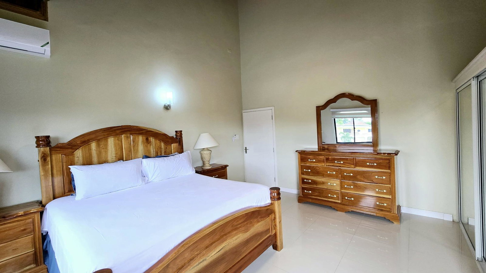 Stunning-2-Bedroom-Apartment-for-Rent-in-Ironshore-Montego-Bay Tenth image of 7-224 Patterson Avenue, Ironsho in Ironshore, St. James, Jamaica - property is For Rent
