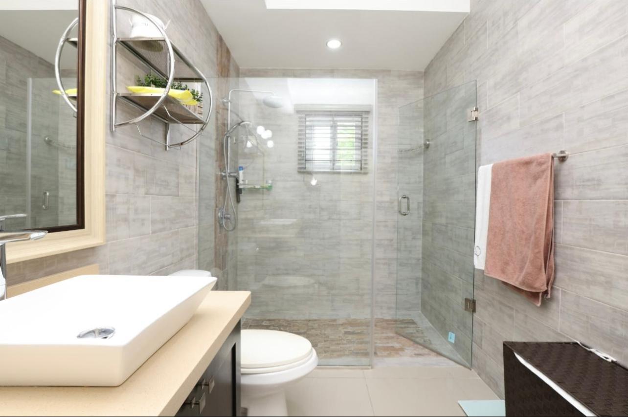 Fourteenth image of 4-7 Roseneath Avenue in Kingston 6, St. Andrew, Jamaica - property is For Rent