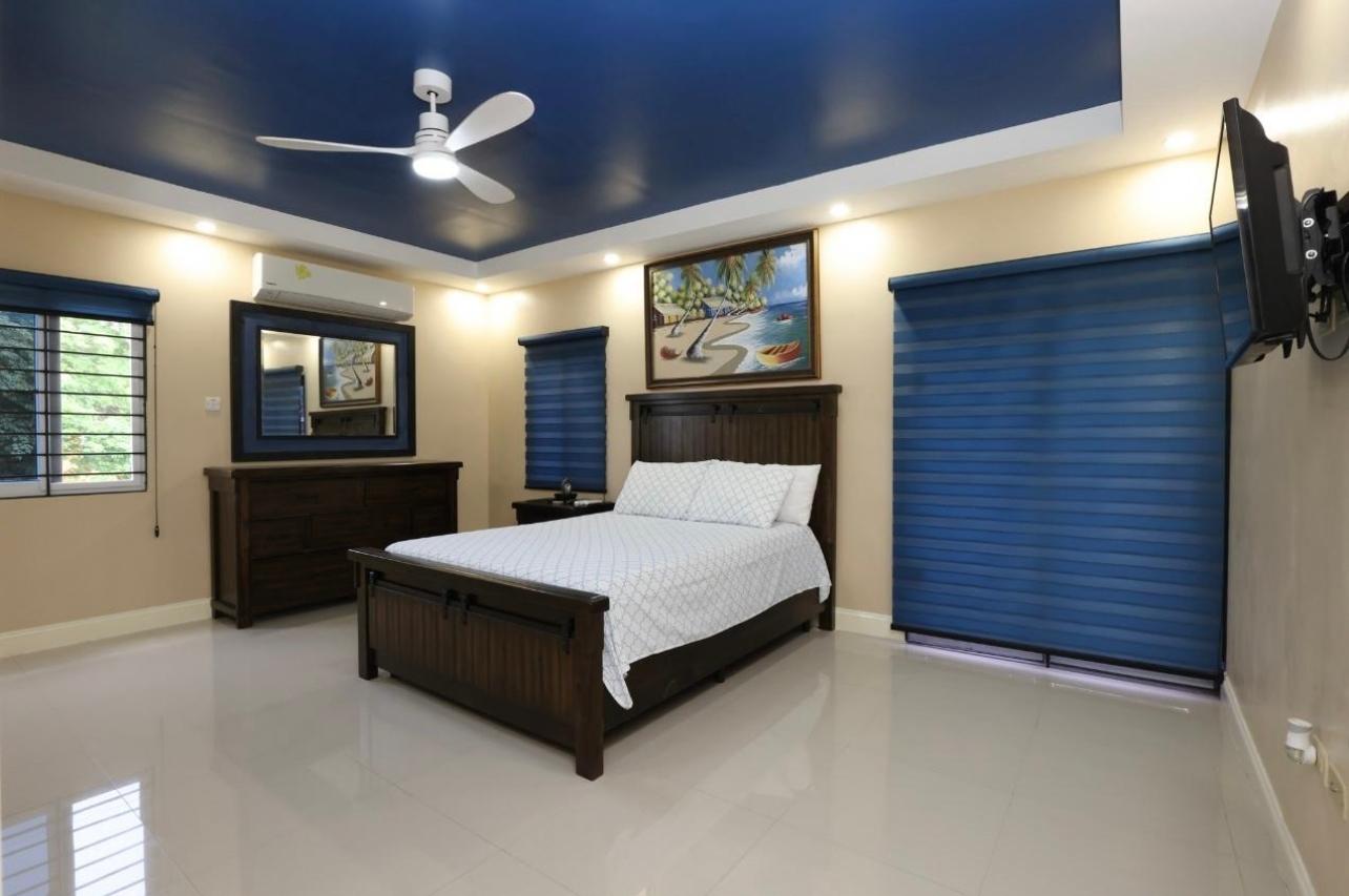 Ninth image of 4-7 Roseneath Avenue in Kingston 6, St. Andrew, Jamaica - property is For Rent