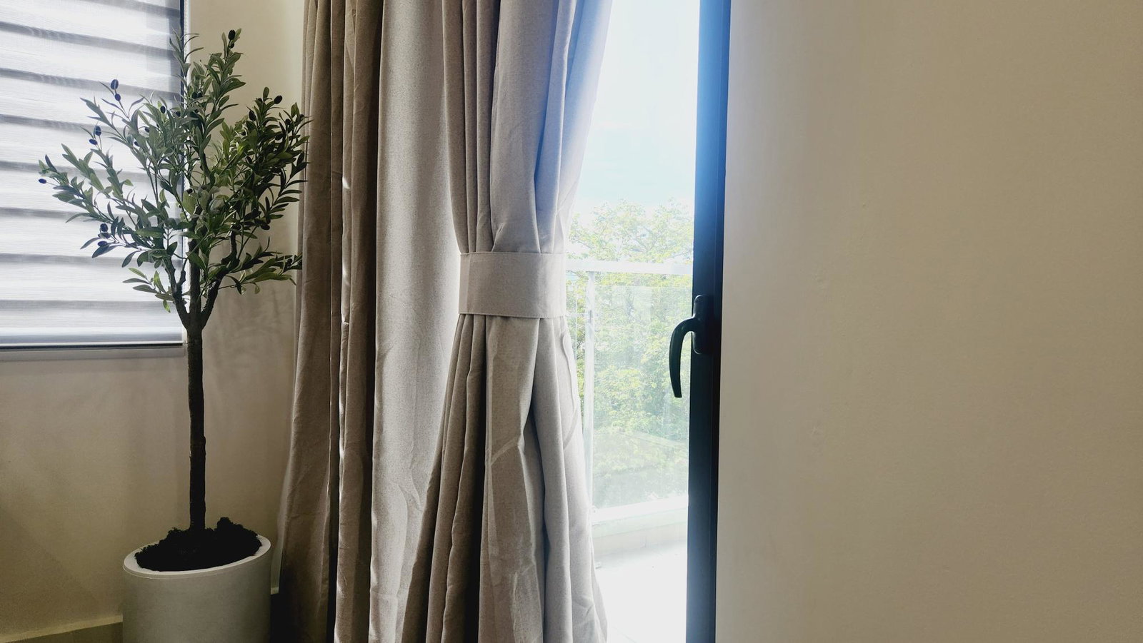 Seventeenth image of B201-39 Wellington Drive, Kingsto in Kingston 6, St. Andrew, Jamaica - property is For Rent