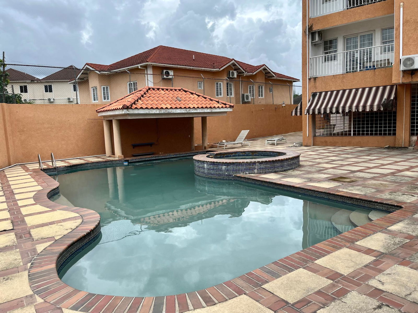 Seventeenth image of 29-28a Upper Waterloo Road in Kingston 10, St. Andrew, Jamaica - property is For Rent