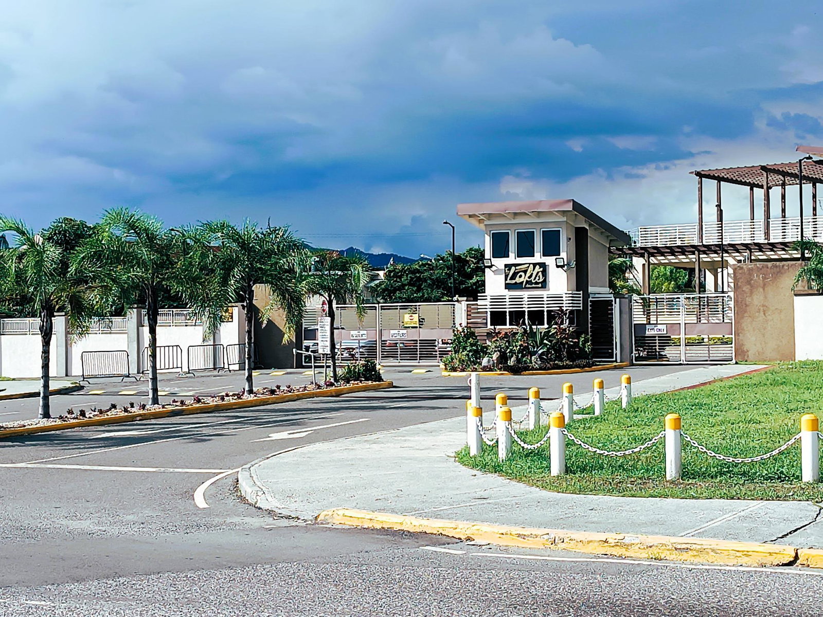 Second image of B-311-14-17 Crieffe Road in Kingston 6, St. Andrew, Jamaica - property is For Rent