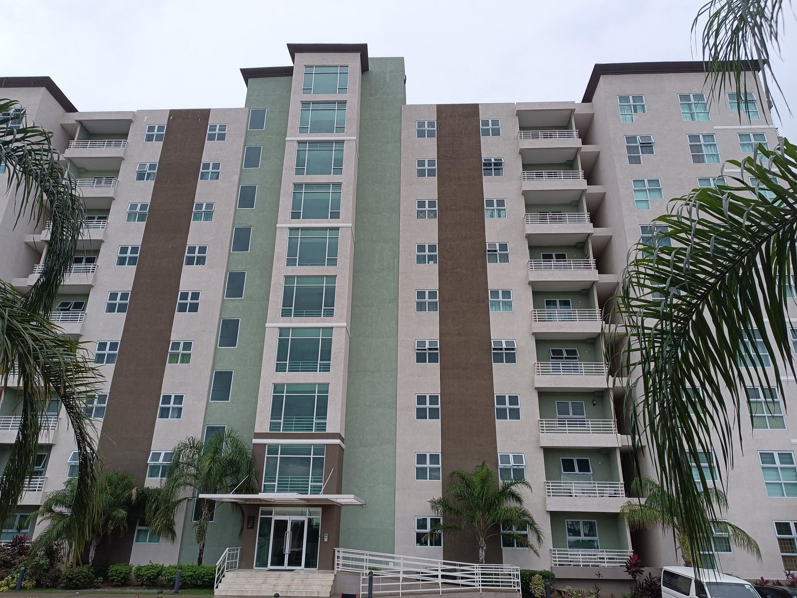 Fourth image of B-311-14-17 Crieffe Road in Kingston 6, St. Andrew, Jamaica - property is For Rent