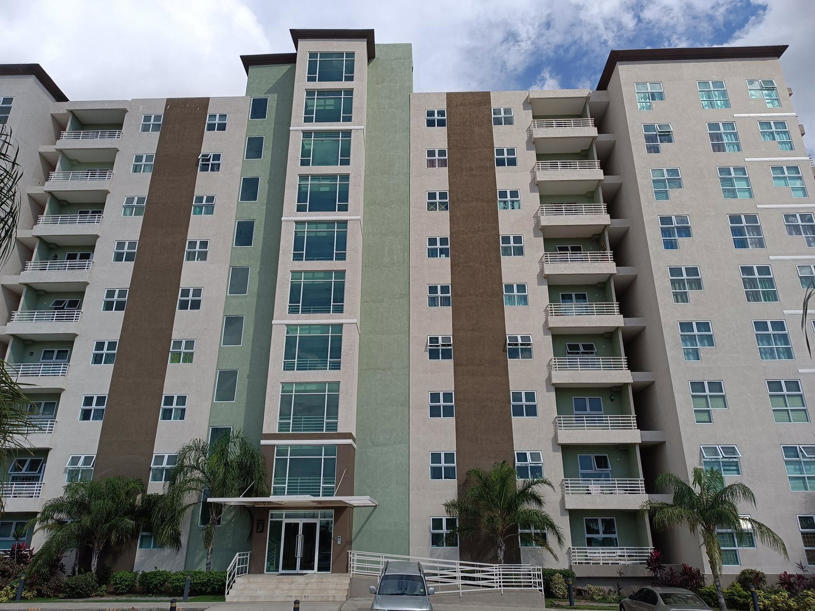 Fifth image of B-311-14-17 Crieffe Road in Kingston 6, St. Andrew, Jamaica - property is For Rent
