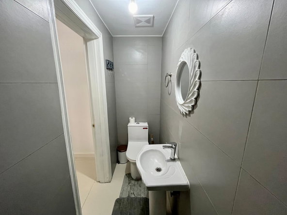 Sixth image of 29-28a Upper Waterloo Road in Kingston 10, St. Andrew, Jamaica - property is For Rent