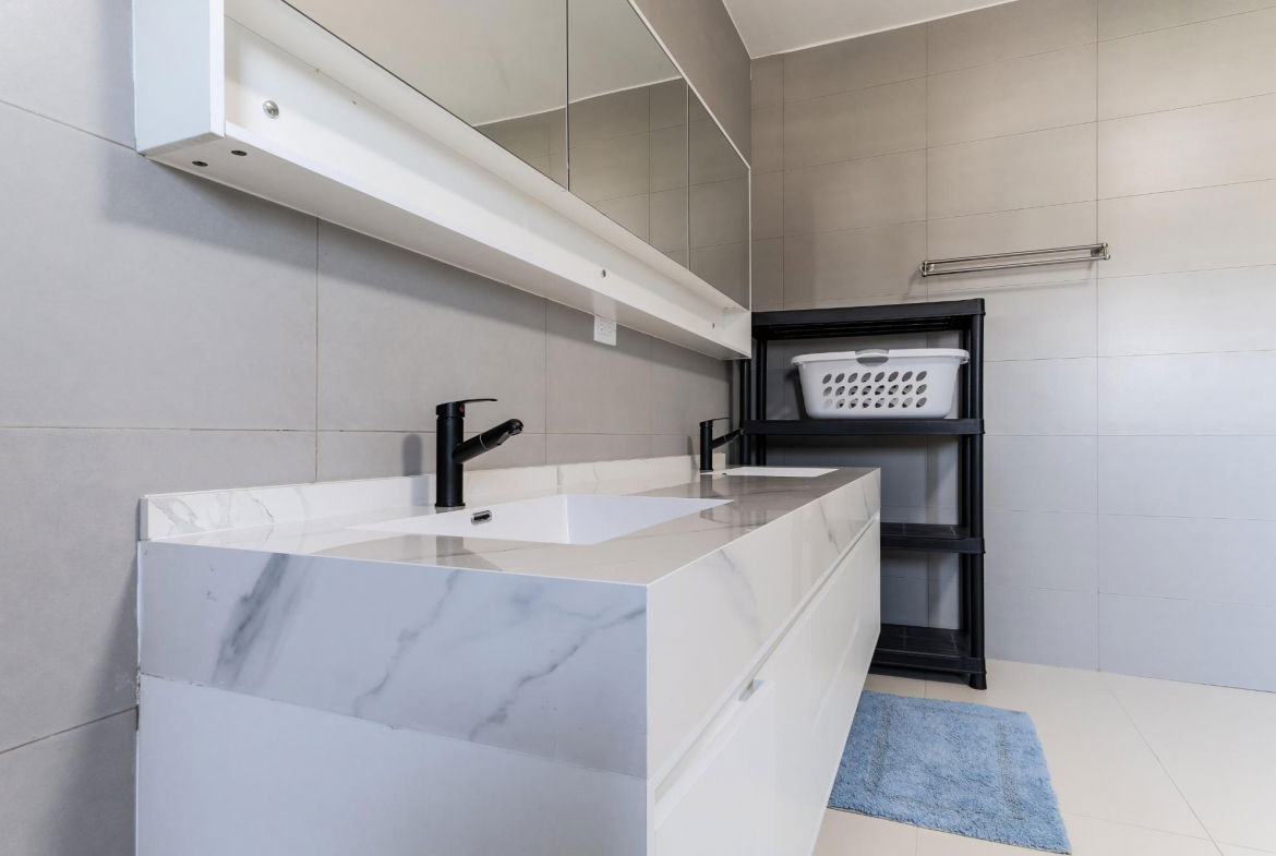 Tenth image of 29-28a Upper Waterloo Road in Kingston 10, St. Andrew, Jamaica - property is For Rent