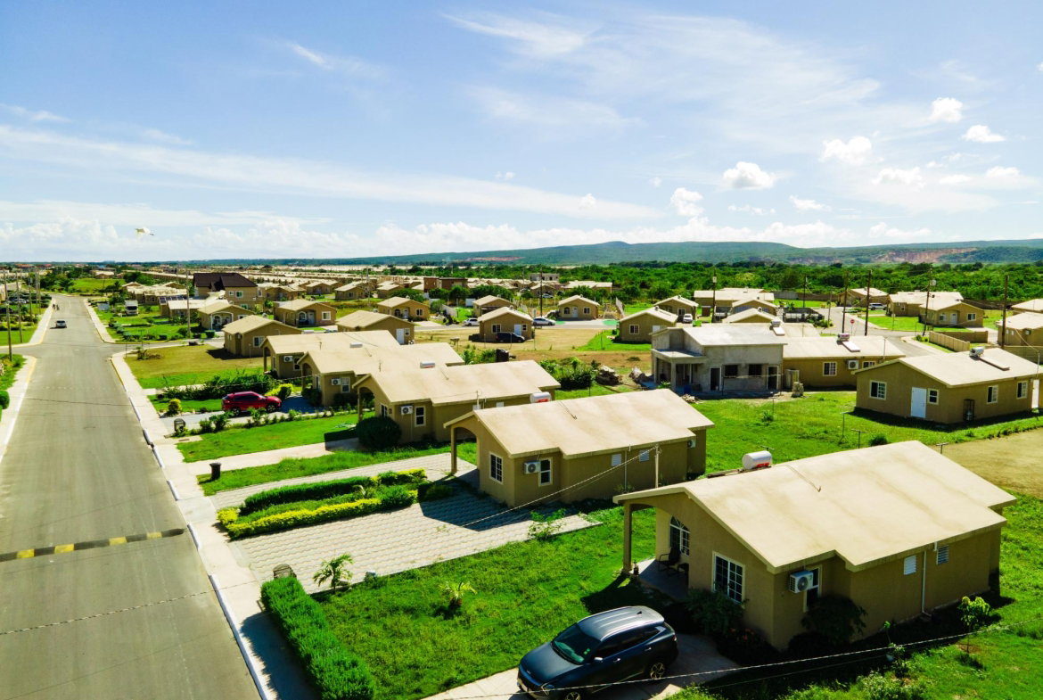 Eighteenth image of Lot 1975- Phoenix Park Village Pha in Phoenix Park, St. Catherine, Jamaica - property is For Rent