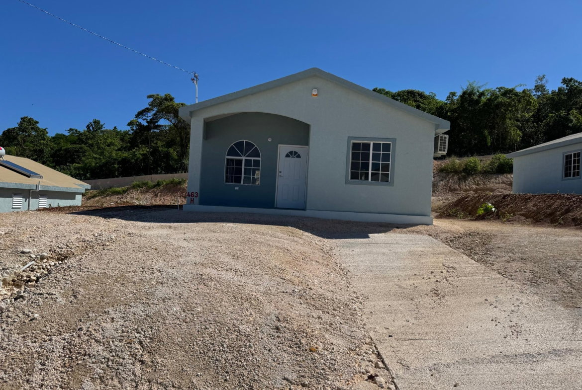 Second image of 463 Camelot Village,phase 5 in Discovery Bay, St. Ann, Jamaica - property is For Rent