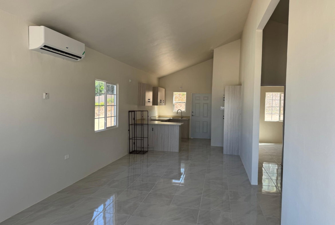 Seventh image of 463 Camelot Village,phase 5 in Discovery Bay, St. Ann, Jamaica - property is For Rent