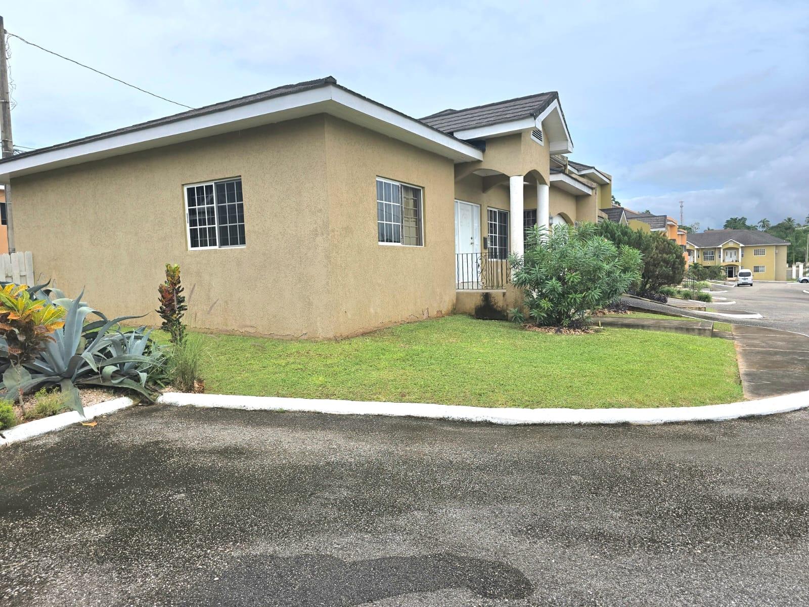 Thirteenth image of 1a-pearl Cove 30 Villa Road, Mandeville in Mandeville, Manchester, Jamaica - property is For Sale