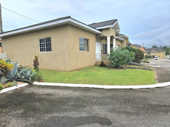 Thirteenth image of 1a-pearl Cove 30 Villa Road, Mandeville in Mandeville, Manchester, Jamaica - property is For Sale