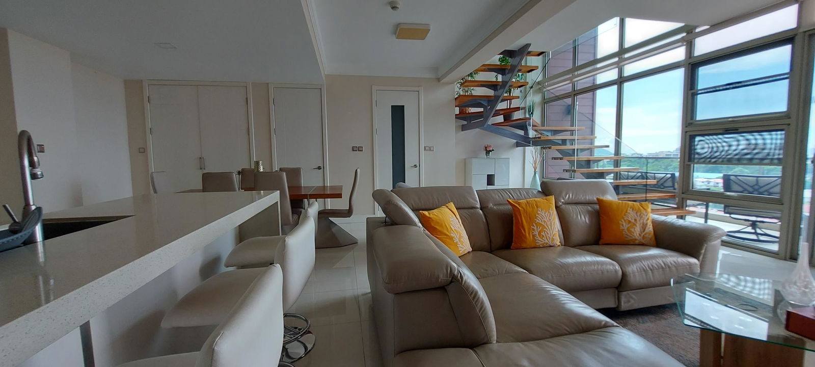 Second image of 907-20 South Ave. in Kingston 10, St. Andrew, Jamaica - property is For Rent