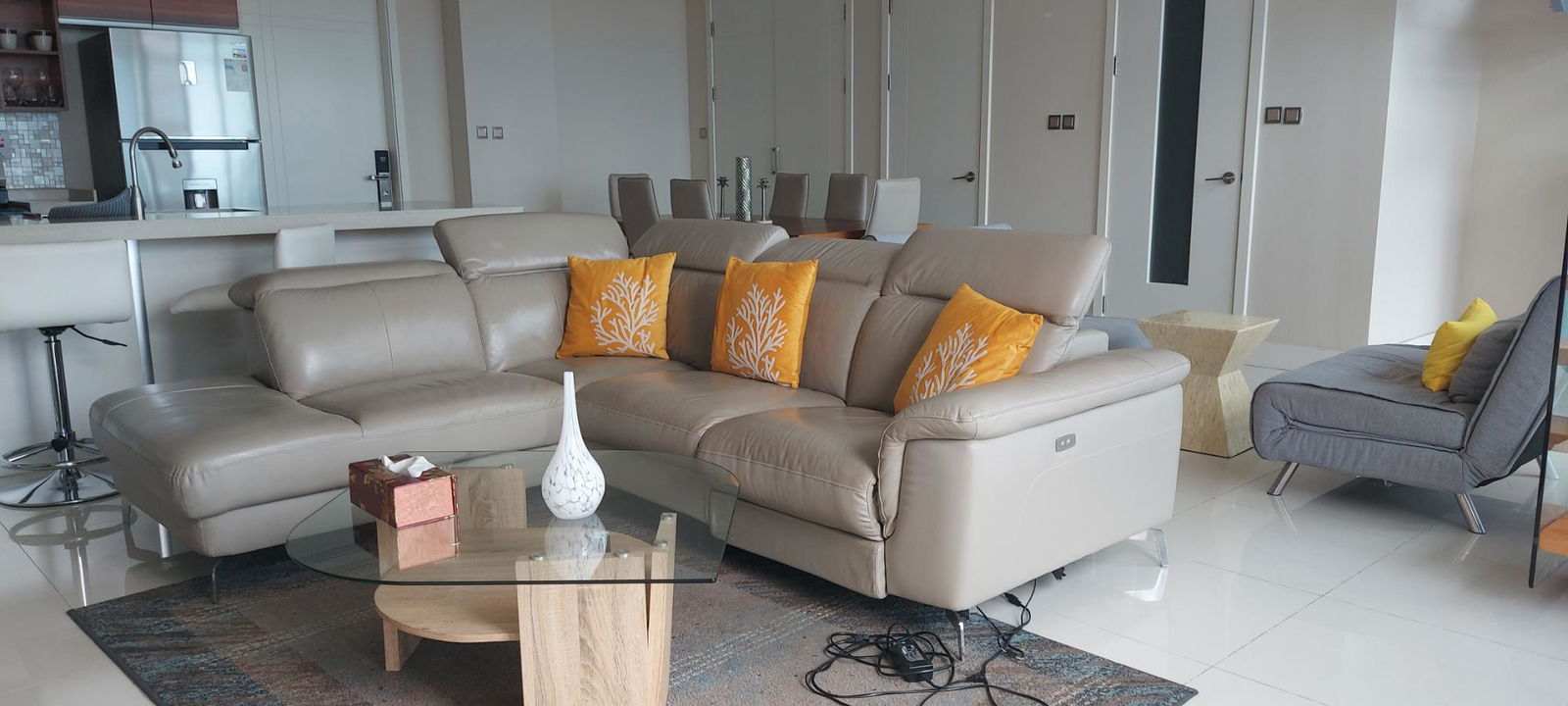 Third image of 907-20 South Ave. in Kingston 10, St. Andrew, Jamaica - property is For Rent