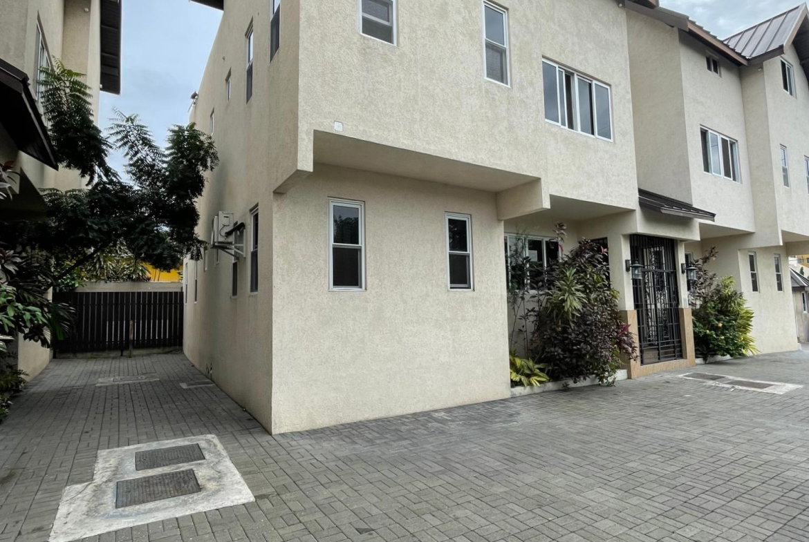 Second image of Apt #7-11 Sandhurst Crescent in Kingston 6, St. Andrew, Jamaica - property is For Rent