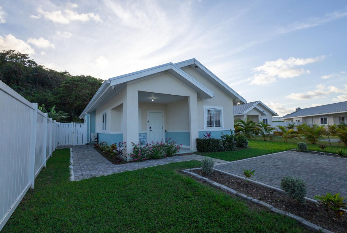Second image of 127 Oceanpointe in Lucea, Hanover, Jamaica - property is For Sale