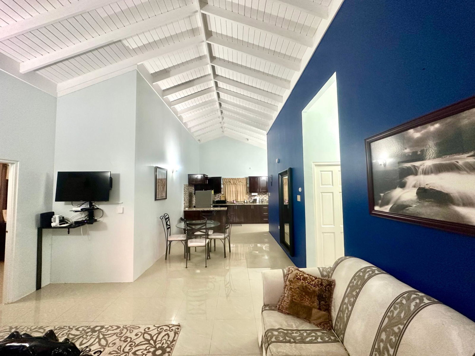 Stunning-3-Bedroom-House-for-Sale-in-Drax-Hall-Country-Club-St.-Ann Fifth image of 355 Cedar Crescent in Ocho Rios, St. Ann, Jamaica - property is For Sale