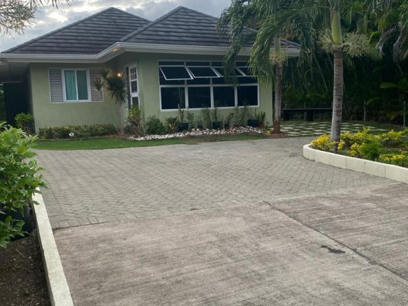 First image of 289 Richmond in Ocho Rios, St. Ann, Jamaica - property is For Sale
