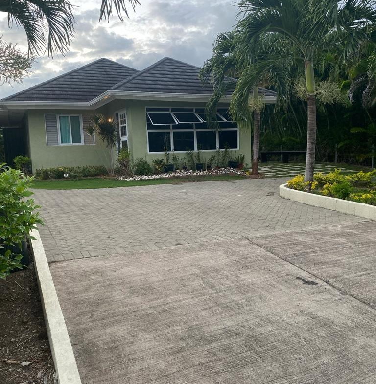 First image of 289 Richmond in Ocho Rios, St. Ann, Jamaica - property is For Sale