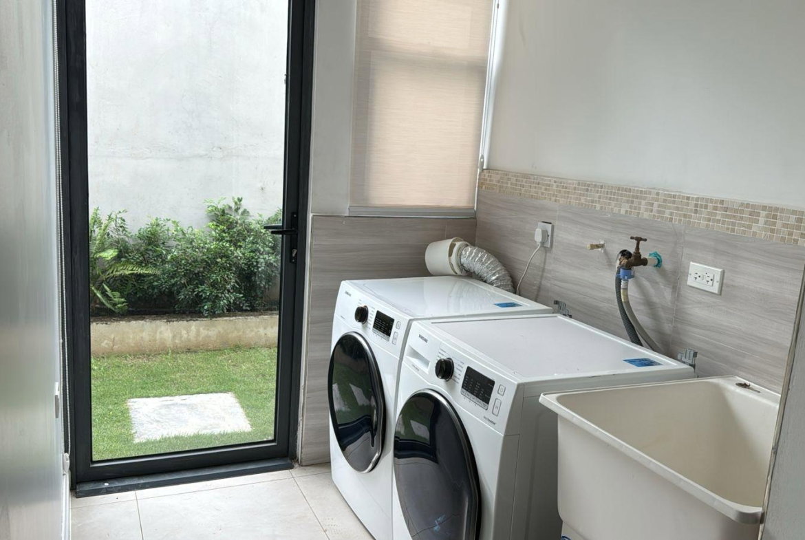 Eleventh image of 1-29 Dillsbury Avenue, Kingsto in Kingston 6, St. Andrew, Jamaica - property is For Rent