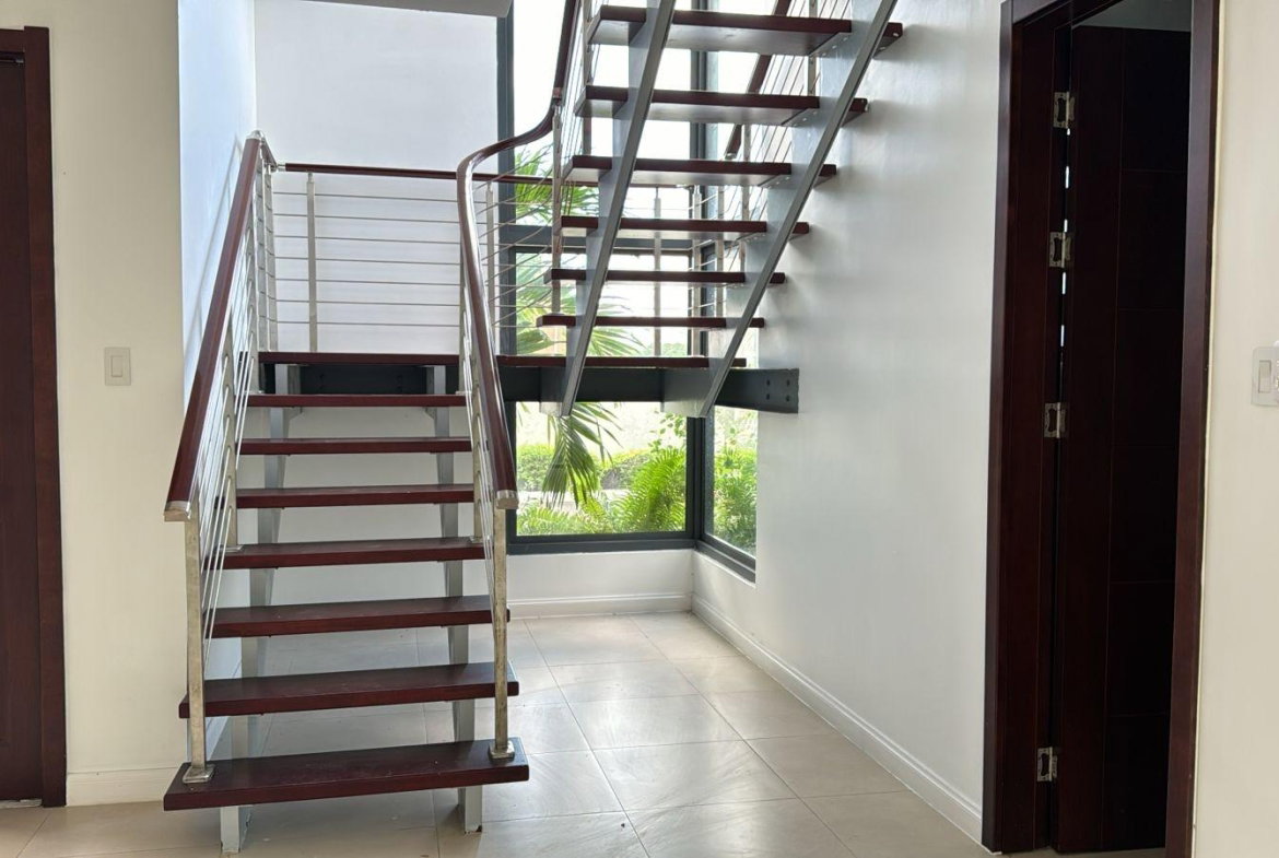 Tenth image of 1-29 Dillsbury Avenue, Kingsto in Kingston 6, St. Andrew, Jamaica - property is For Rent