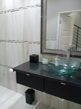 Seventh image of Th2-2 Par Drive, Kingston 8 in Kingston 8, St. Andrew, Jamaica - property is For Rent