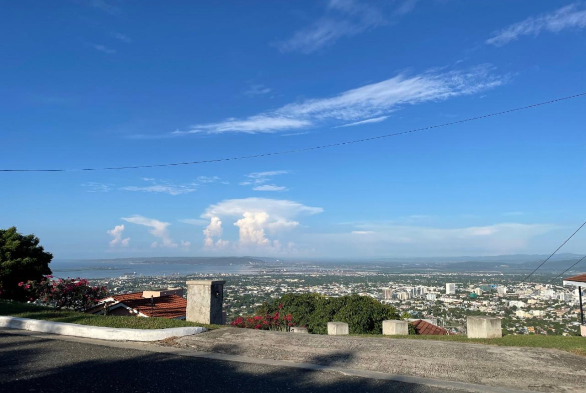 First image of Portlandia Close, Long mo in Kingston 6, St. Andrew, Jamaica - property is For Rent