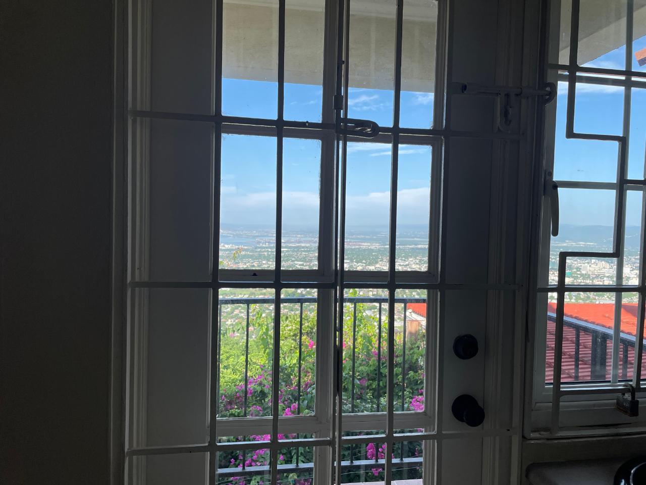 Thirteenth image of Portlandia Close, Long mo in Kingston 6, St. Andrew, Jamaica - property is For Rent
