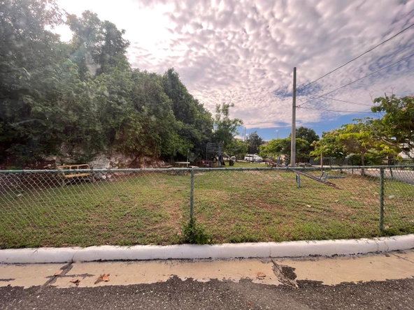 Sixteenth image of Portlandia Close, Long mo in Kingston 6, St. Andrew, Jamaica - property is For Rent