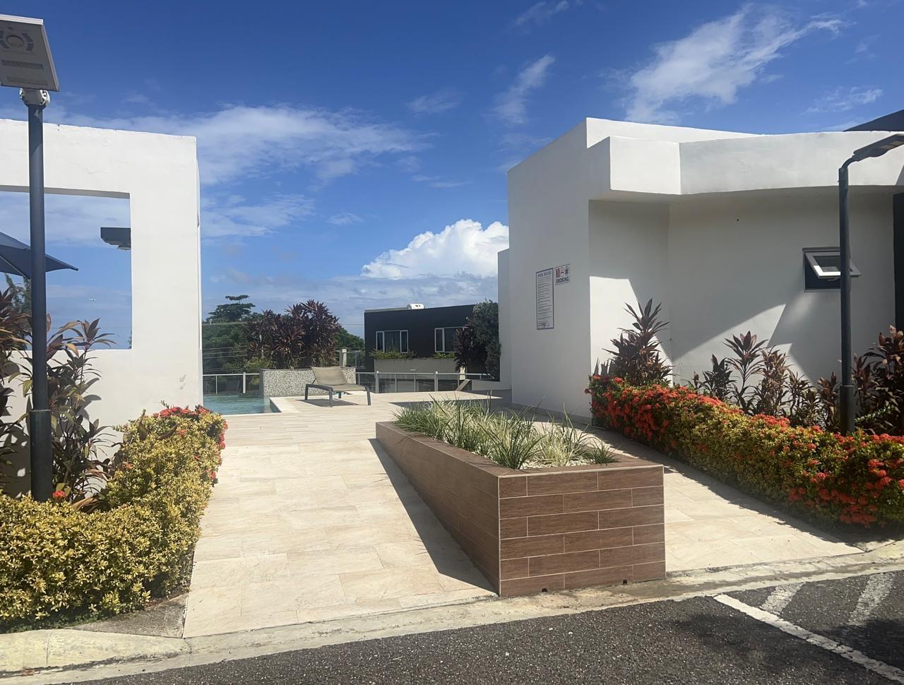 Eleventh image of 2-1a -1b Peters Avenue in Spring Garden, St. James, Jamaica - property is For Rent