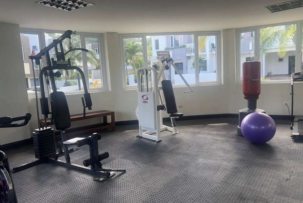 Fourteenth image of 2-1a -1b Peters Avenue in Spring Garden, St. James, Jamaica - property is For Rent