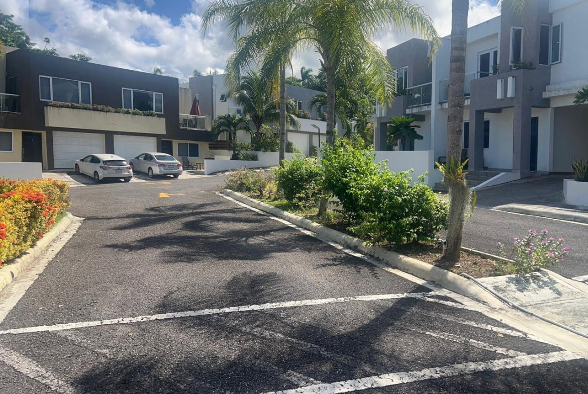 Fifteenth image of 2-1a -1b Peters Avenue in Spring Garden, St. James, Jamaica - property is For Rent