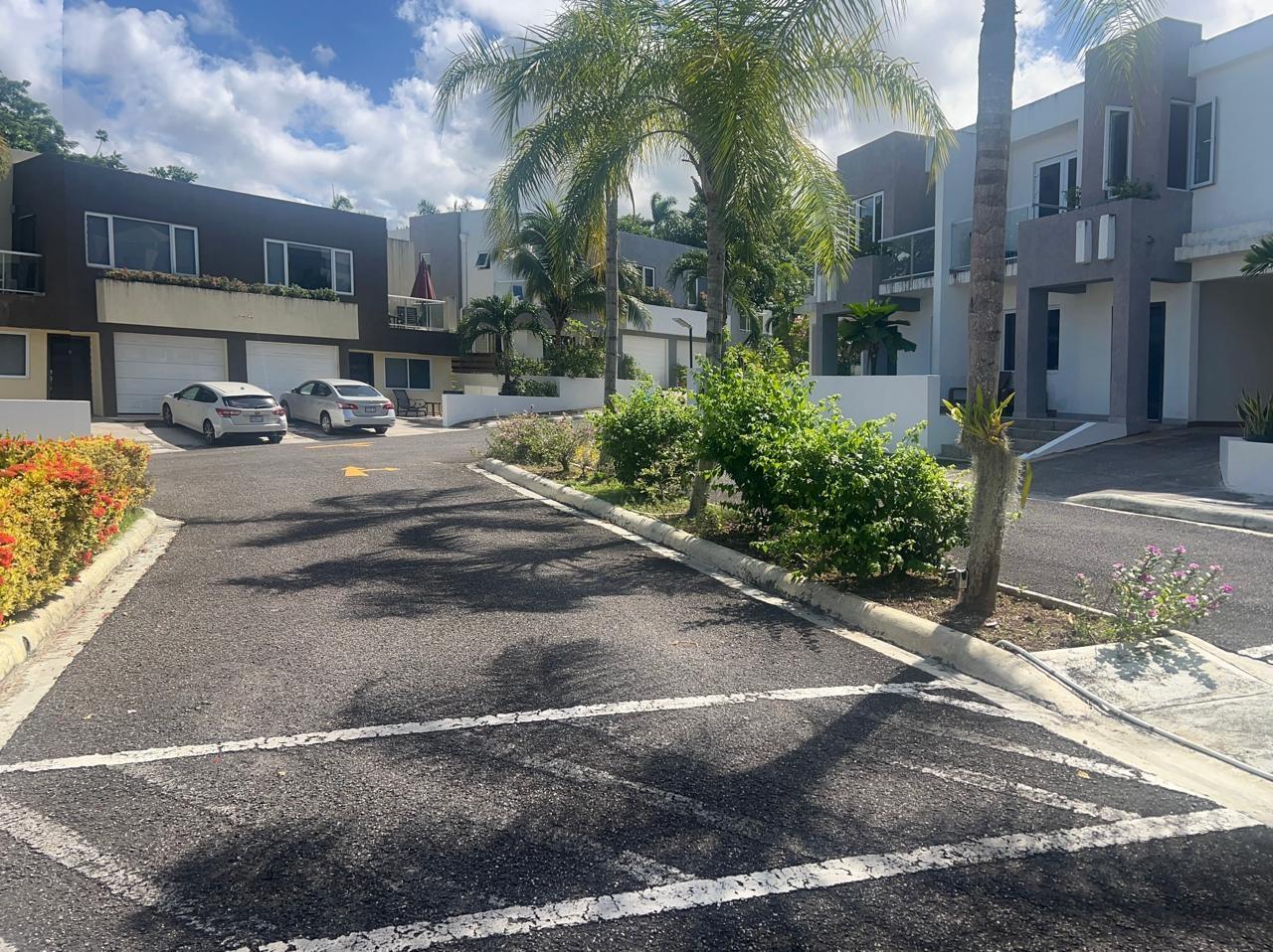 Fifteenth image of 2-1a -1b Peters Avenue in Spring Garden, St. James, Jamaica - property is For Rent