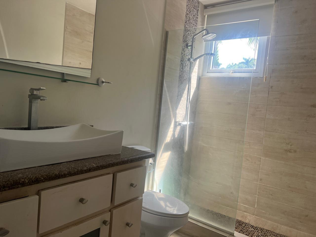 Tenth image of 2-1a -1b Peters Avenue in Spring Garden, St. James, Jamaica - property is For Rent