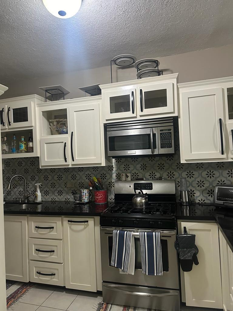 Seventh image of 10 Watervale Avenue in Havendale, St. Andrew, Jamaica - property is For Rent