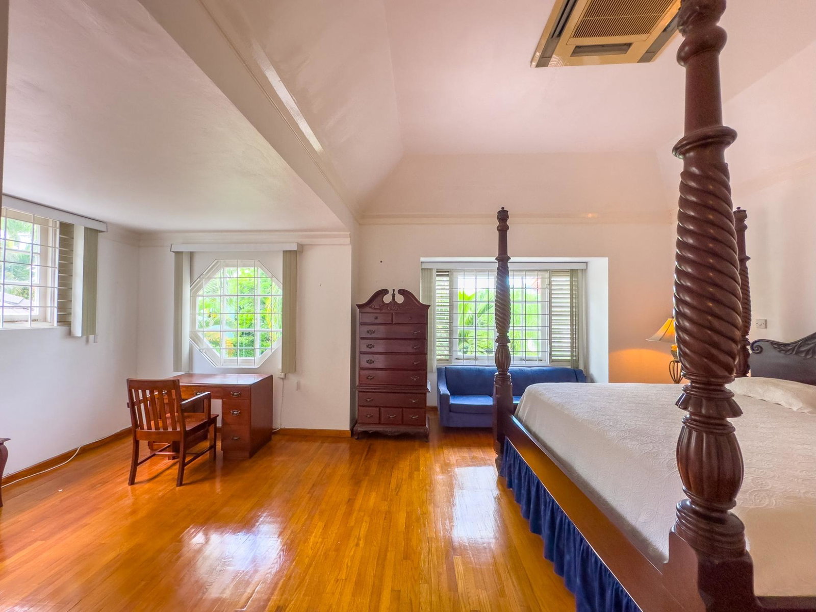Stunning-4-Bed-Townhouse-for-Rent-in-Kingston-8-Glen-Abbey Thirteenth image of 11-13a Norbrook Road in Kingston 8, St. Andrew, Jamaica - property is For Rent