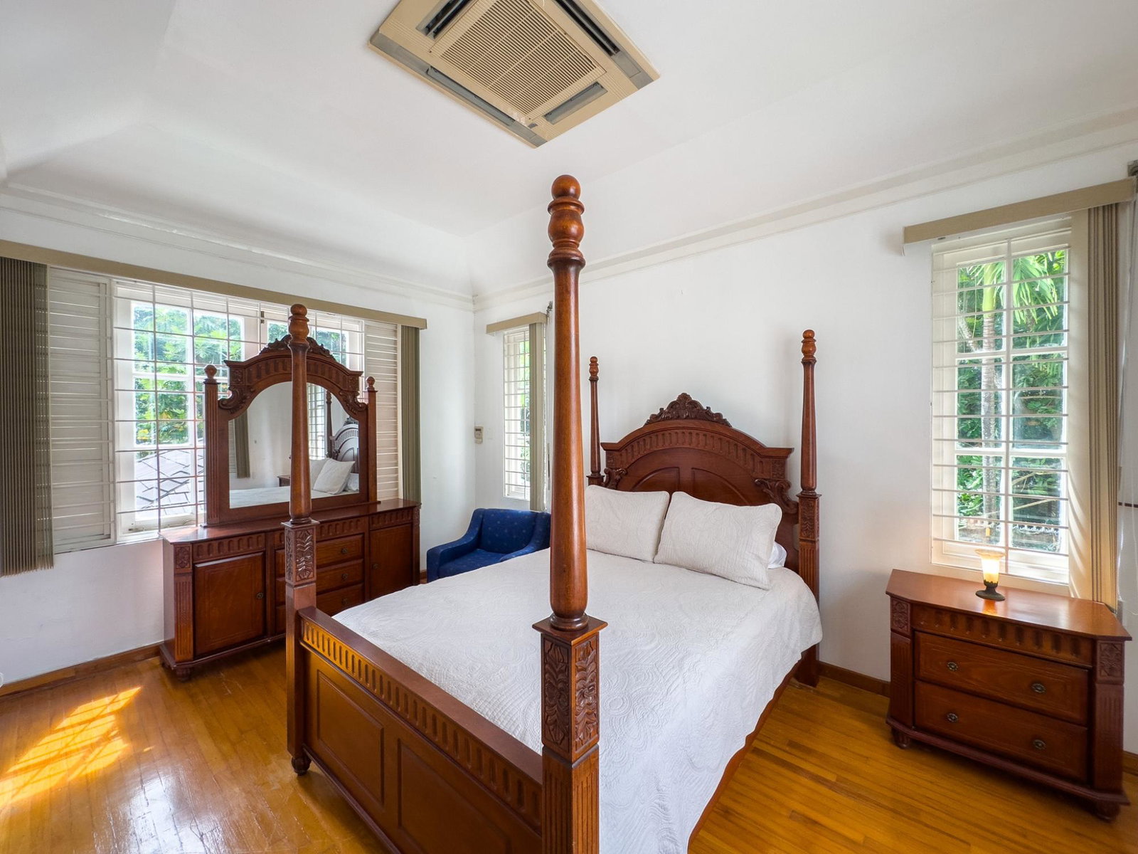 Stunning-4-Bed-Townhouse-for-Rent-in-Kingston-8-Glen-Abbey Sixteenth image of 11-13a Norbrook Road in Kingston 8, St. Andrew, Jamaica - property is For Rent