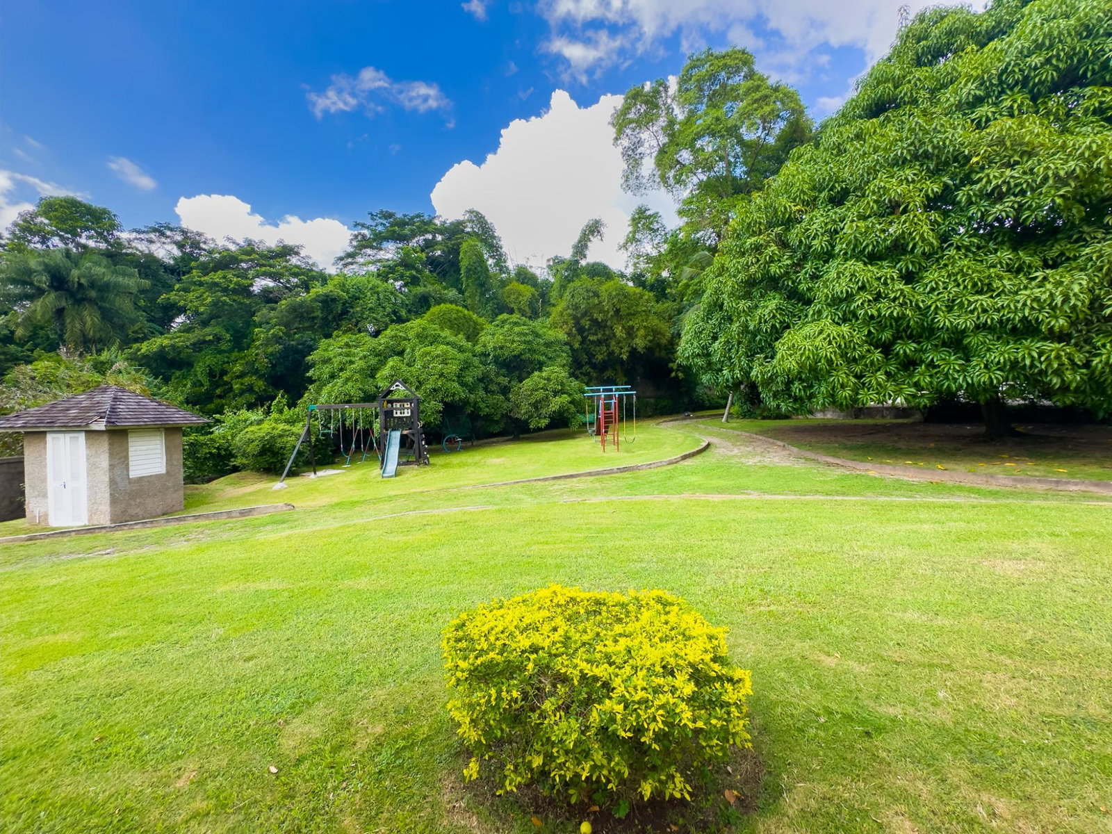 Stunning-4-Bed-Townhouse-for-Rent-in-Kingston-8-Glen-Abbey Twenty-Ninth image of 11-13a Norbrook Road in Kingston 8, St. Andrew, Jamaica - property is For Rent