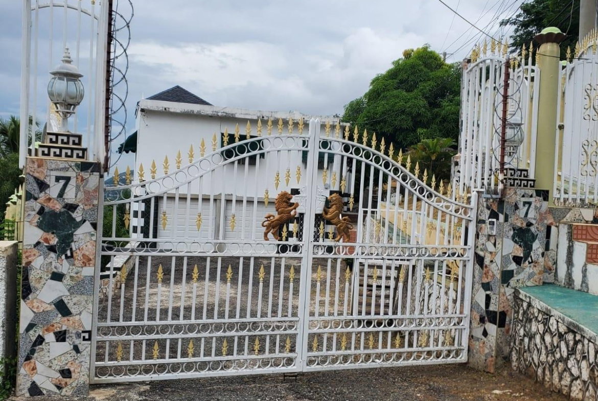 Third image of 5 West Armour Heights in Kingston 8, St. Andrew, Jamaica - property is For Rent