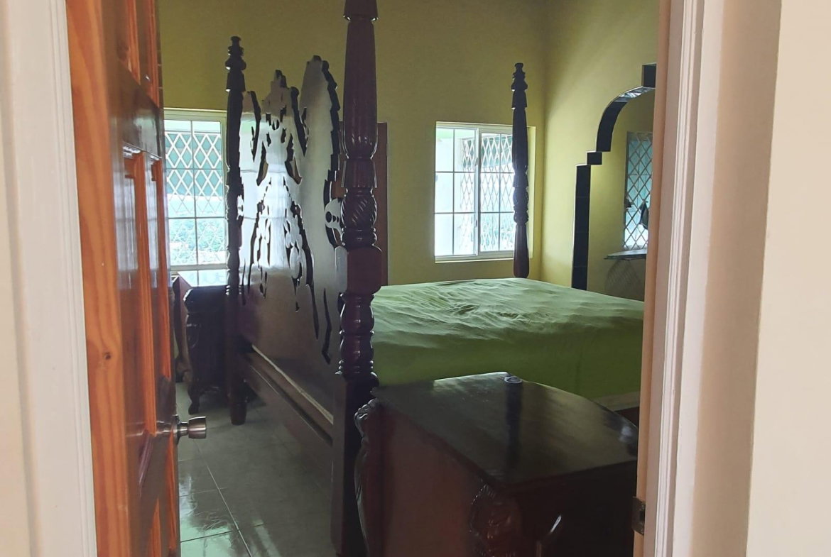 Seventh image of 5 West Armour Heights in Kingston 8, St. Andrew, Jamaica - property is For Rent