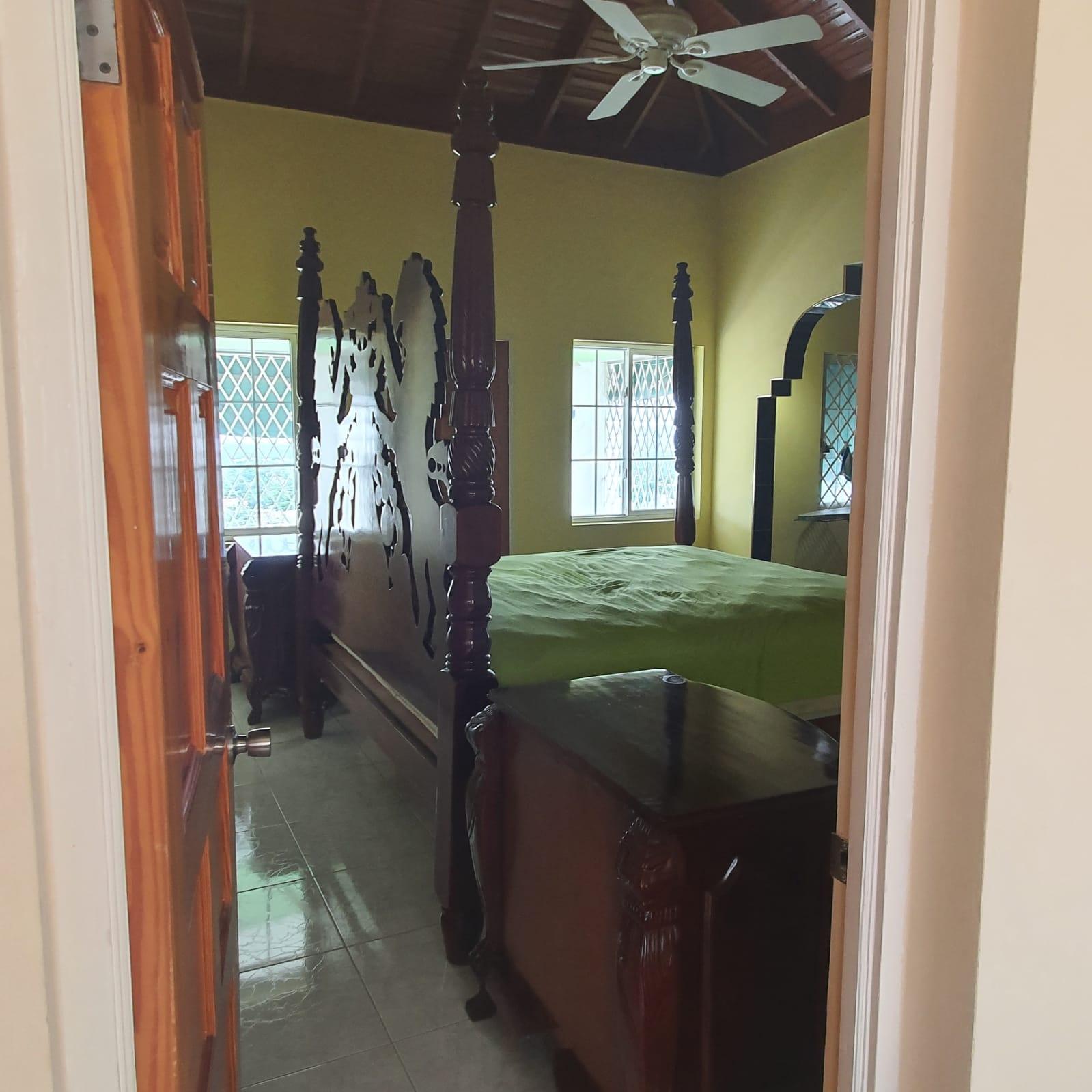 Seventh image of 5 West Armour Heights in Kingston 8, St. Andrew, Jamaica - property is For Rent