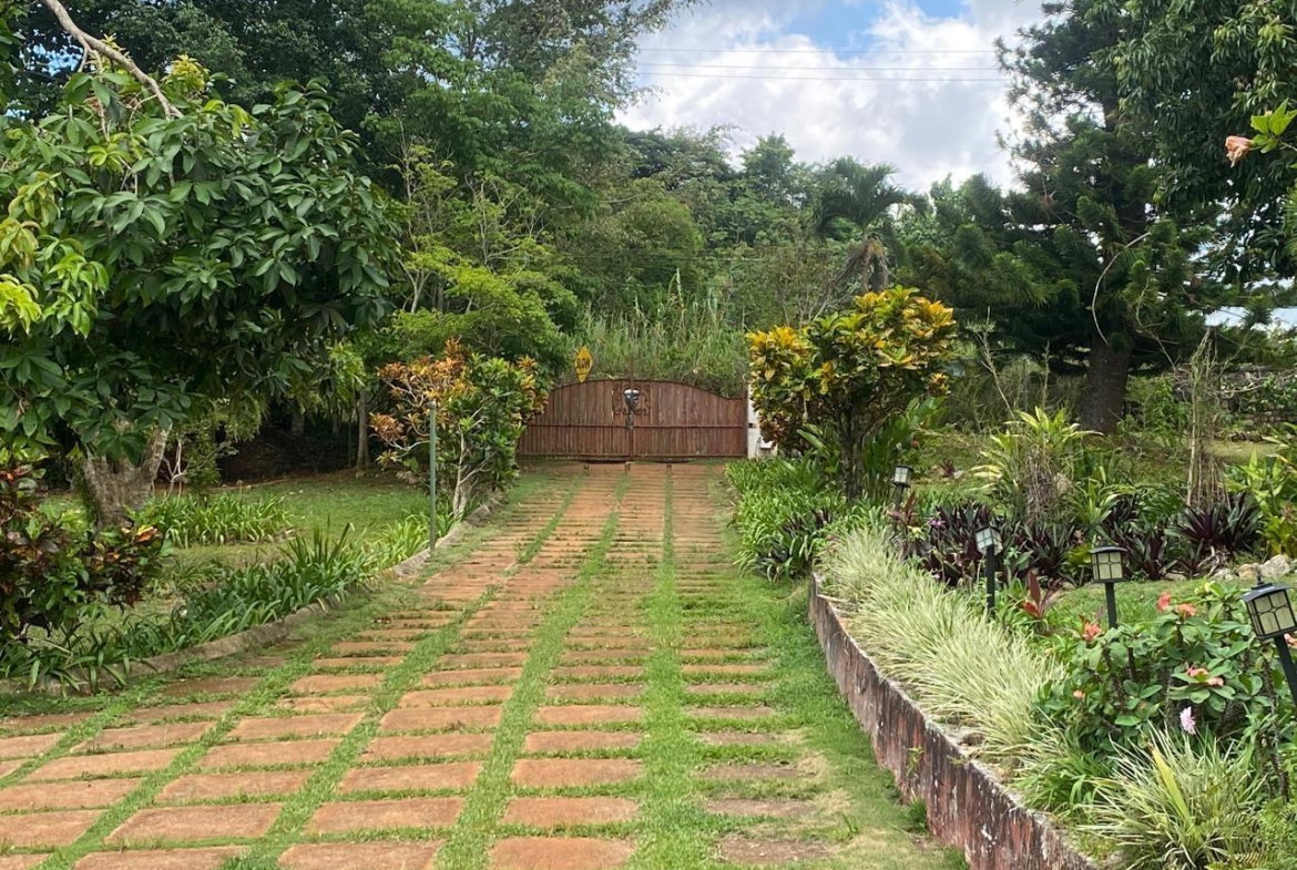 Ninth image of 1 Snowden Road in Newport, Manchester, Jamaica - property is For Sale
