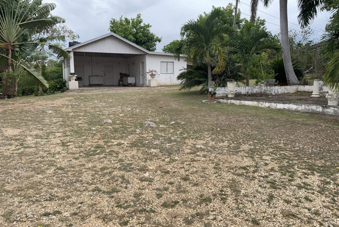 Fifth image of 90 Dana Avenue in Old Harbour, St. Catherine, Jamaica - property is For Sale