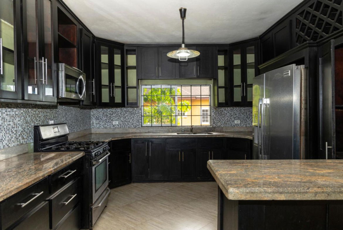 Twelfth image of 76b Bellevue Drive Kgn 19 in Kingston 19, St. Andrew, Jamaica - property is For Rent