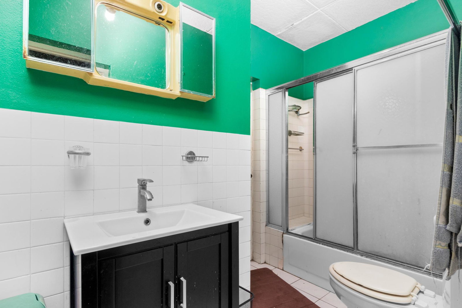 Stunning-5-Bedroom-Home-for-Sale-in-Bridgemount-Jamaica Eleventh image of Bridgemount Drive in Kingston 8, St. Andrew, Jamaica - property is For Sale